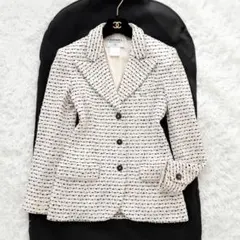 2025年最新】CHANEL テーラードジャケットの人気アイテム - メルカリ