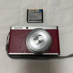 FUJIFILM XF1 コンパクトデジタルカメラ　バッテリー付きのサムネイル