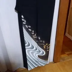 [스테이지 의상].꽃잎에 흐르는 물 무늬가 있는 기모노, 은색, 싱글 코트, 나비 깃, 몸길이 약 159cm