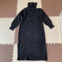 ユニクロ　スフレヤーン　タートルネックワンピース　ダークグレー　M