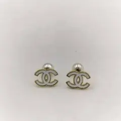 2025年最新】訳あり シャネル ピアスの人気アイテム - メルカリ