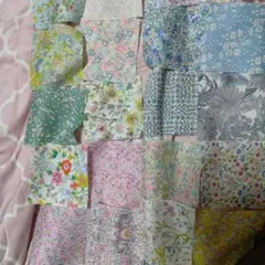 リバティ　 花柄布地 はぎれセット 20枚