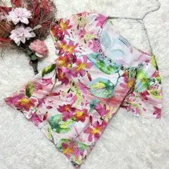 美品 オースチンリード ビジュー 花柄カットソー 半袖シャツ『小さめ・M相当』のサムネイル