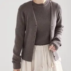 [新品]techichi リブVネックカーディガン　ブロンズ