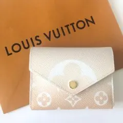 新品 ✨ ルイ ヴィトン ヴィクトリーヌ モノグラム ジャイアント 折り財布