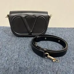 ヴァレンティノ ショルダー　バック　レザーのサムネイル