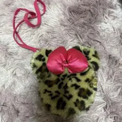 ディズニーミニーちゃんヒョウ柄首かけポーチ