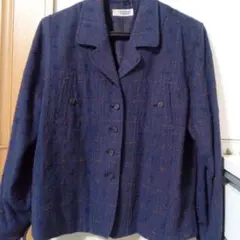 ネイビー 刺繍入り テーラードジャケット