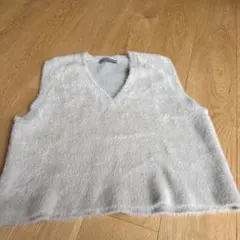 UNFILO ニットベスト シャギー ライトグレーのサムネイル
