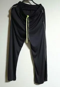 ストレッチトレーニングパンツ　ジム　リハビリ　ジョギング　ライン
