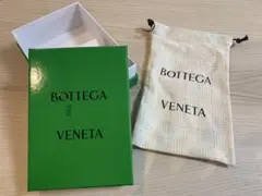 BOTTEGA VENETA ギフトボックス 財布　空箱のサムネイル
