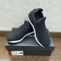 美品 DKNY 黒 スリッポンスニーカーのサムネイル