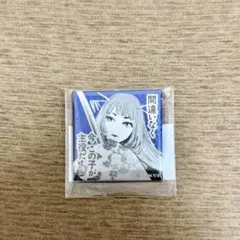 推しの子ホログラム星形缶バッジ　苺プロ広報部　限定品　黒川あかね24星型 推しの子 苺プロ広報部 星型ホログラム 缶バッジ 黒川あかね - メルカリ