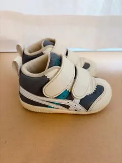 asics ファーストシューズ　ホワイト/グレー