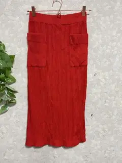 新品　赤 リブ編み タイトスカート ポケット付き　膝丈〜ロング