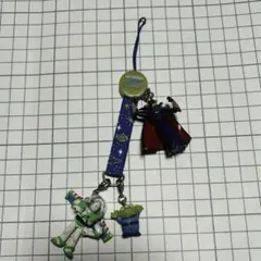 トイストーリー　バズ・ライトイヤー　キャラクターフィギュア　ストラップ