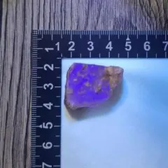 【綺麗！】強蛍石 岐阜県 笹洞鉱山 国産鉱物 原石 フローライト 蛍光 1個