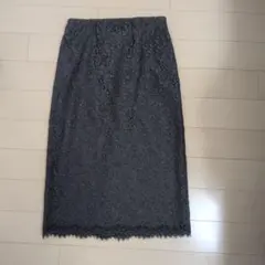 花柄レースひざ下丈スカート
