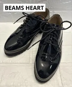 超美品☆BEAMS HEARTエナメルシューズ　M(23.5cm)のサムネイル