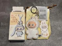 LABUBU PIN FOR LOVE イニシャルラブブ H