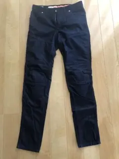 Item thumbnail for item 03a04675-33d2-4b72-8af3-91d38f2c8783