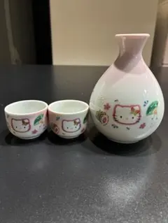 ハローキティ 徳利&おちょこセット 日本酒セット - メルカリ
