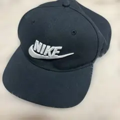 Item thumbnail for item fdc84efc-f2dc-4aac-a6e8-776fc44513ee