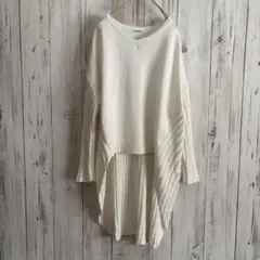 美品　RADIATE ラディエイトVネックバックリブニット　オーバーサイズ