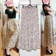 【新品タグ付き】リルデシュシュ♡プリーツロングスカート♡ぼかし柄のサムネイル