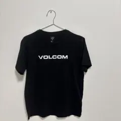VOLCOM ブラック Tシャツ