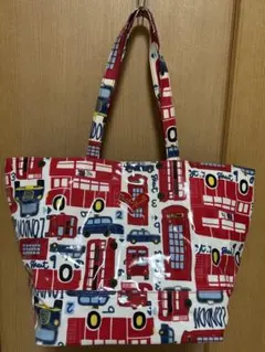 【美品】シンクビー ジャストハート トートバッグ ロンドン柄 PVC加工 肩掛けのサムネイル