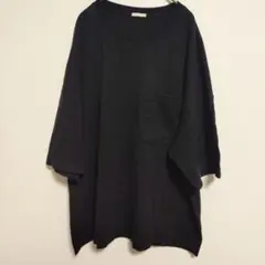 オーバーサイズ 黒 Tシャツ ポケット付き、GU