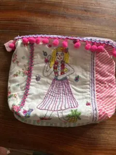 カーリーコレクション　刺繍ポーチのサムネイル