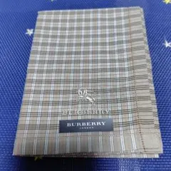 Burberry ハンカチ 2枚セット チェック柄 - メルカリ