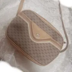 GUCCI ヴィンテージ ショルダーバッグ バック gg柄