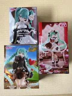 初音ミクフィギア3体セット　 チロルミク&outdoor &白薔薇
