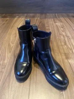 Item thumbnail for item abb49ead-a9a2-453e-bf5d-35d6fe75b508