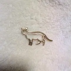 猫ブローチ