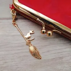 Item thumbnail for item e8773739-9bd7-4c3f-941a-119c07d5577b