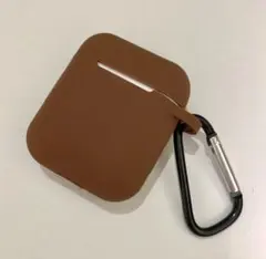 AirPods 用 シリコンカバー  第二世代対応 カラビナ付き ブラウン