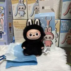 POP MART PIN FOR LOVE 黒イニシャル　R