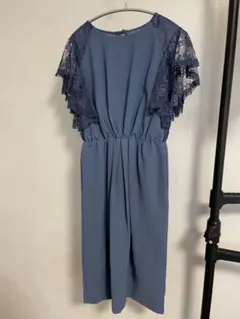 【クリーニング済】ティアンエクート　肩レース　ドレス　ワンピース　ブルーのサムネイル