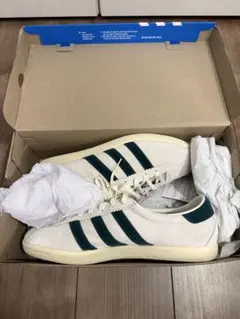 Item thumbnail for item 4809f605-9c33-4a68-a3fd-1169a3d658b6