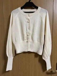 MOUSSY クロップド丈 長袖 カーディガン アイボリーのサムネイル