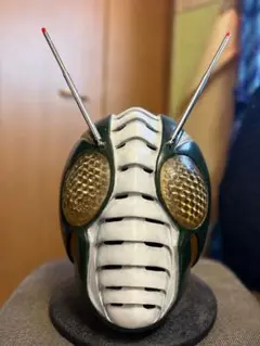 希少】仮面ライダー ゼッツ 1/1 マスク レプリカ【アトラク】 - メルカリ