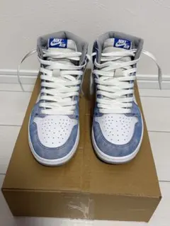 Nike Air Jordan 1 High OG "Hyper Royal"