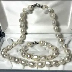 Item thumbnail for item d80da55c-e6af-47a6-b196-568b4a17b52a