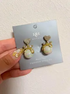 ゴールド　ハート　フェイクパールリボン　リボン　オーロラ　ダイヤモンド　ピアス