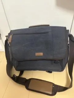 VASCHY ショルダーバッグ ダークグレー