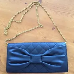 表裏どちらも使えるチェーンショルダーバッグ♡